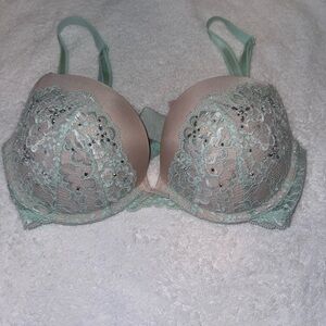 Victoria's Secret Lace Bra - Mint and Beige